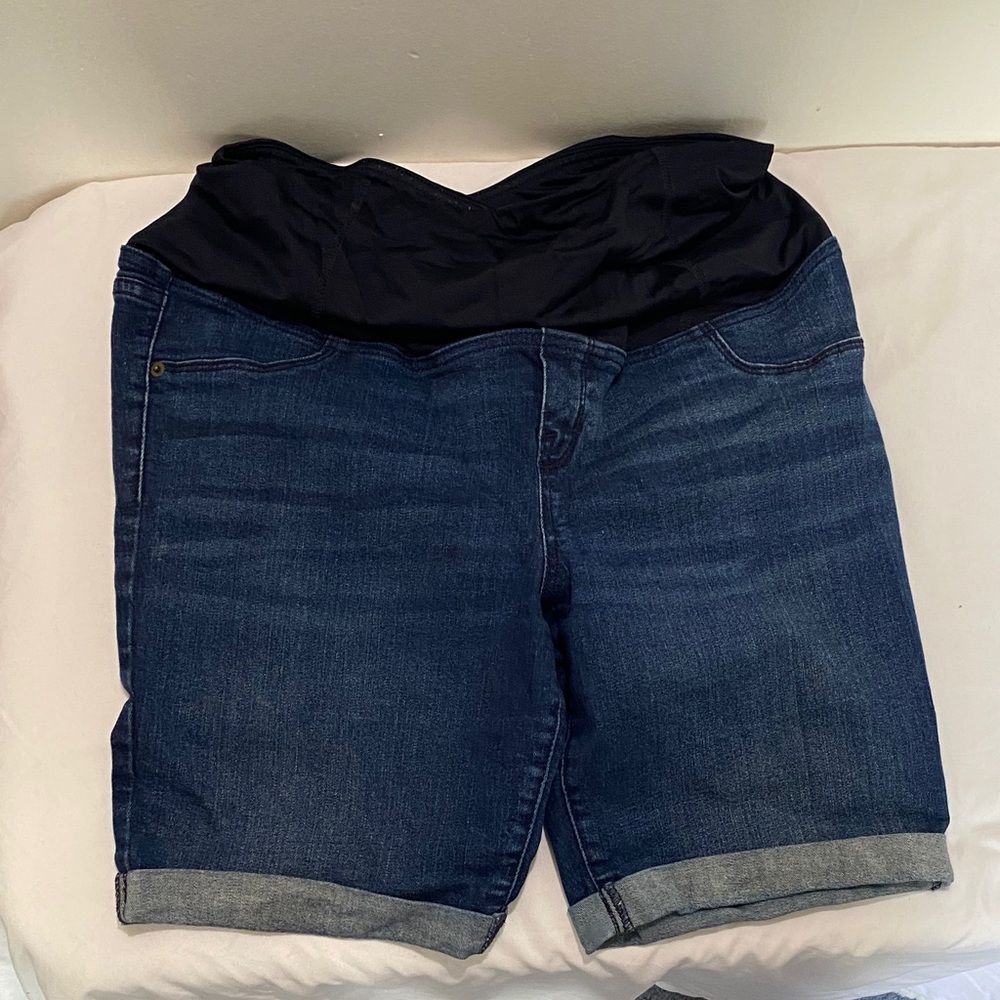 Isabel Maternity by Ingrid & Isabel Blue Jean Shorts with Black Waistband